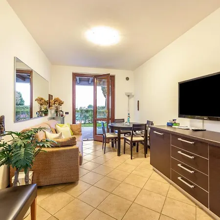Rosa Flat - With Pool Apartment Polpenazze del Garda